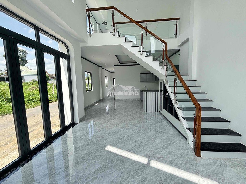 Chủ bể n.ợ hạ bán lỗ căn nhà sổ riêng 2mt siêu đẹp gần kcn giang điền - 2