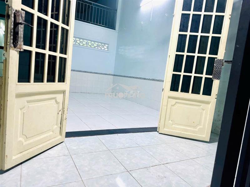 Cho thuê nhà nguyên căn 4x14m đường cây cám cách tân kỳ tân quí 700m