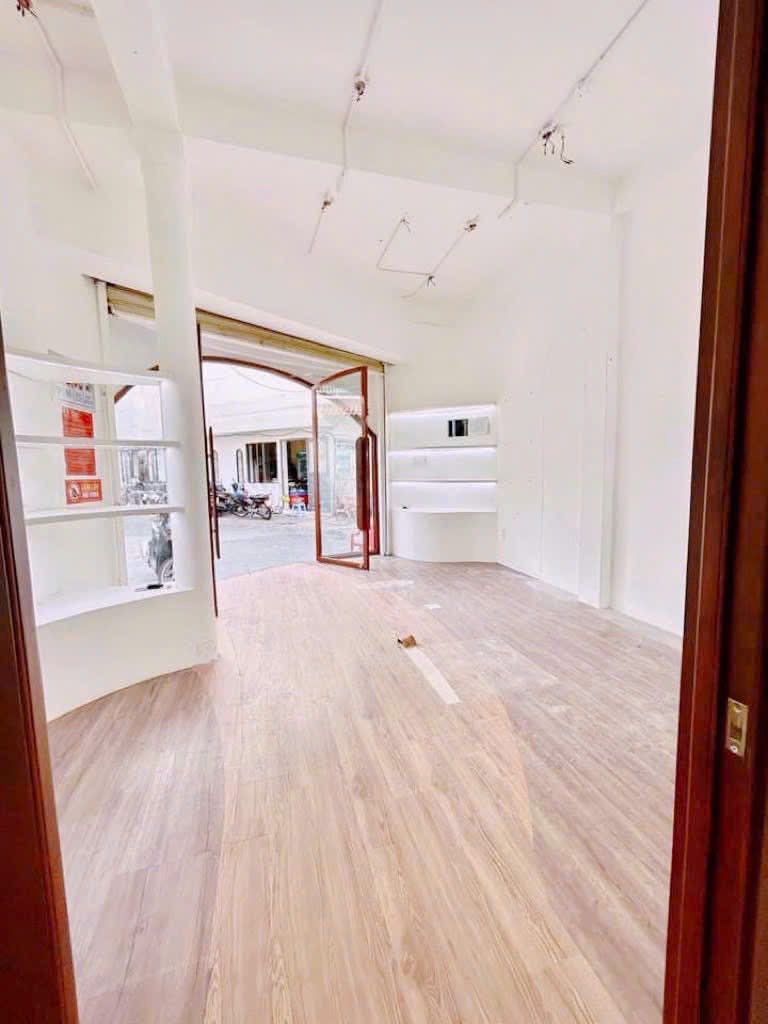 Cho thuê nhà hẻm xe tải lê văn sỹ - 40m2 - trệt 3 lầu st - giá 34 triệu tl - 3
