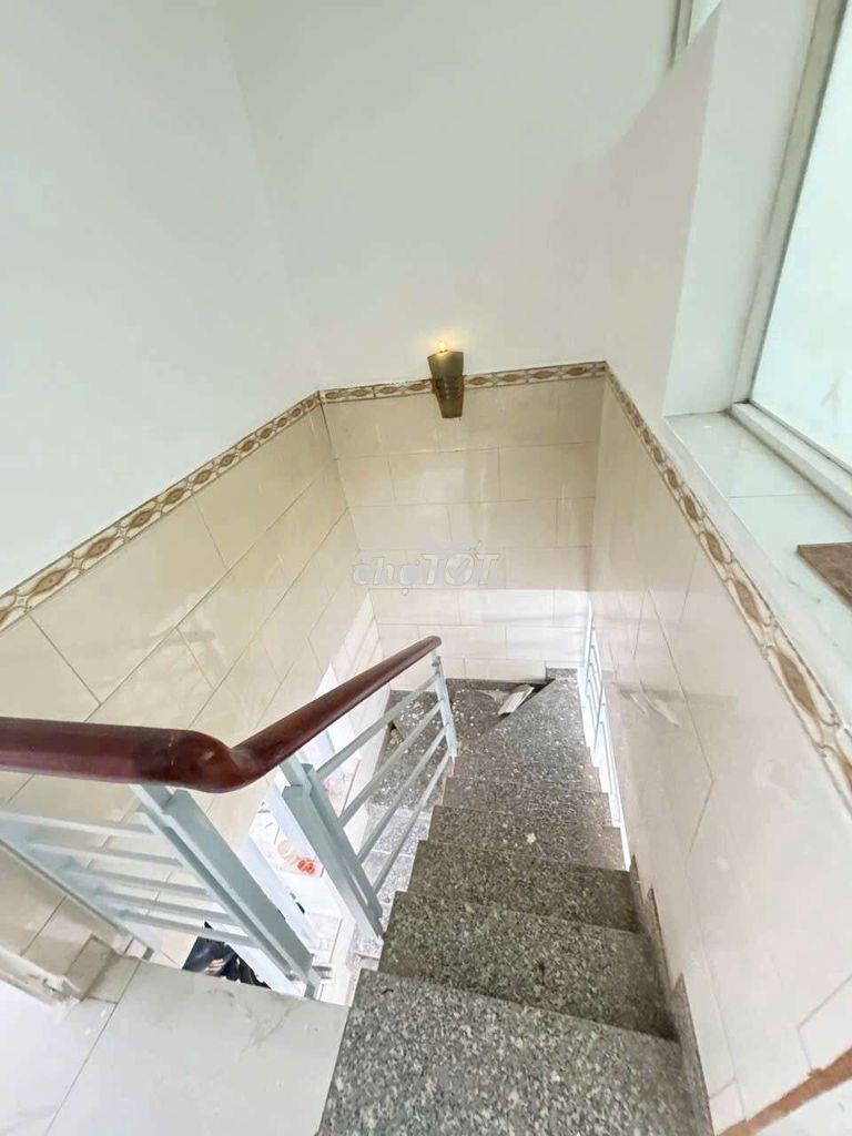 Nhà cho thuê 8 triệu 2 pn  - 2