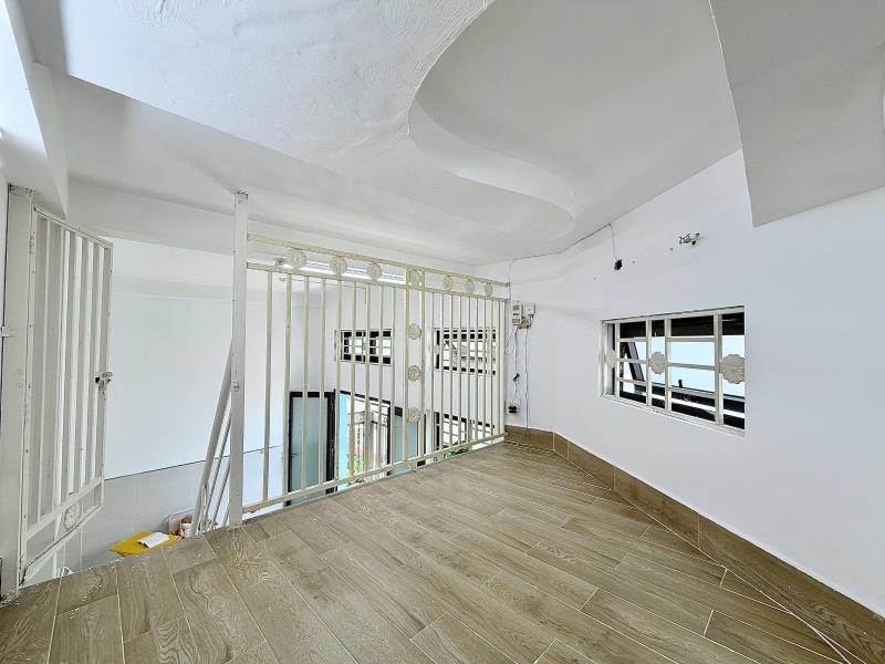Duplex gác cao có ban công gần etown cộng hoà - chợ hoàng hoa thám - nhà ga t3 quận tân bình - 3
