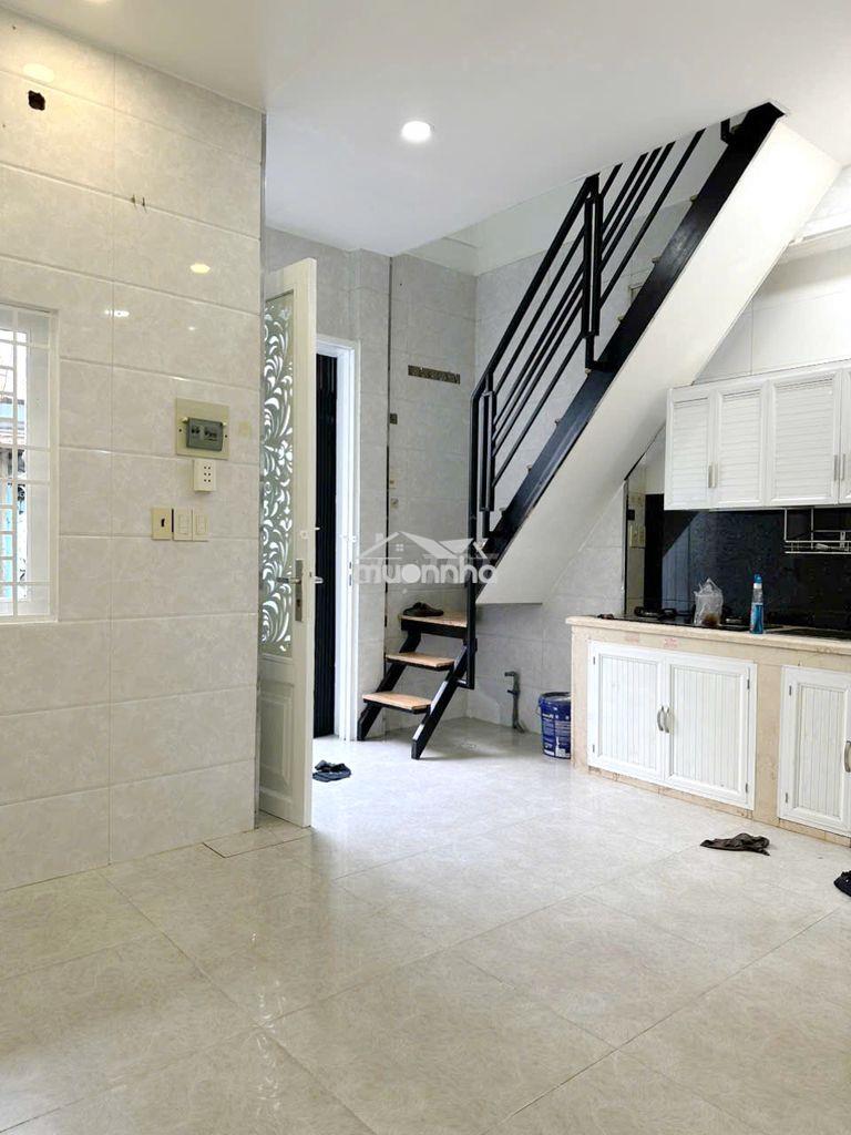 🔴 Nhà 2 lầu vài bước ra mặt tiền hưng phú p9q8 (p.chánh hưng)