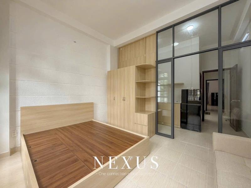 Cho thuê 1pn ban công 35m2 new 100% ngay ngã tư hàng xanh - ga metro tân cảng - đại học hutech - cầu sài gòn