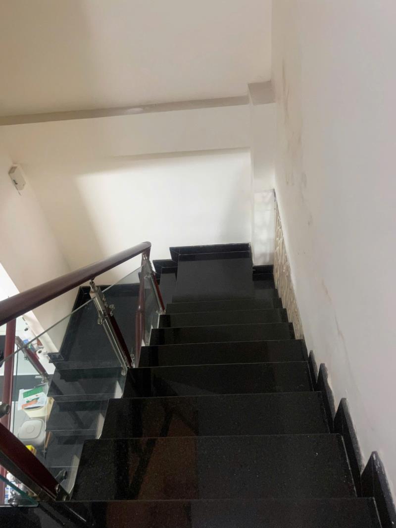 Hiếm ! nhà 4 tầng khu sân bay,ô tô ngủ nhà,66m2, sổ vuông,hoàn công đủ - 3