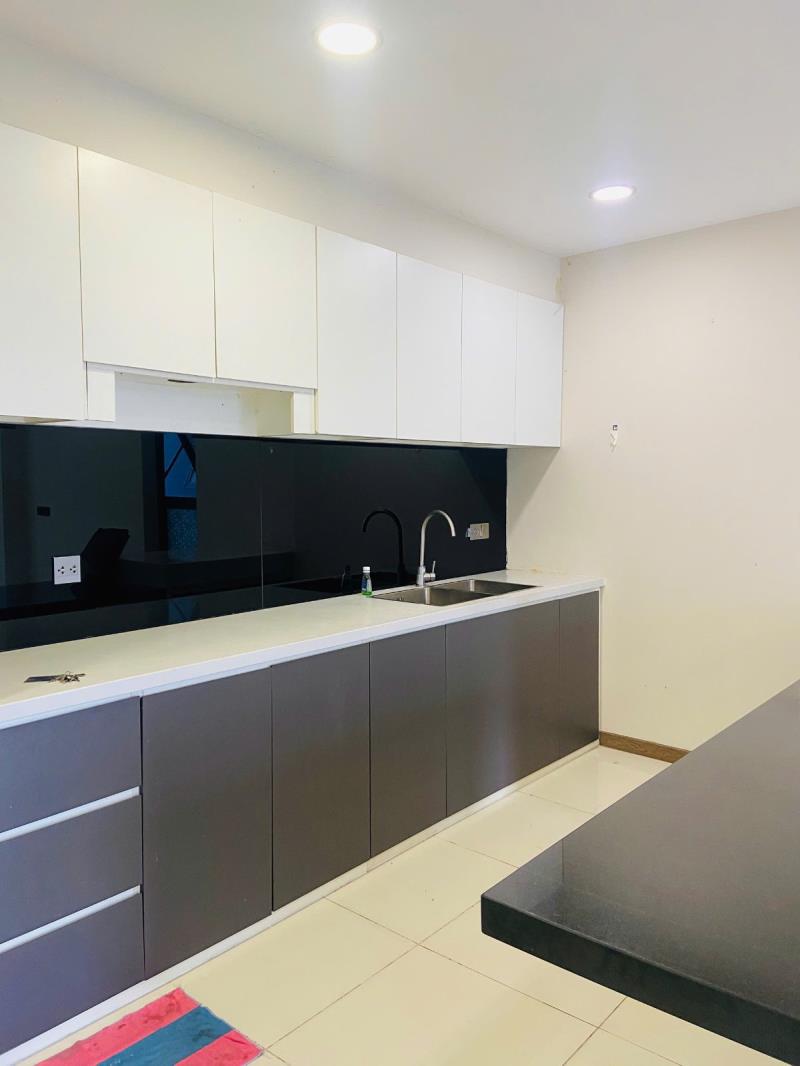Bán căn hộ 2pn 86m2 de capella q2 , đã có sổ hồng , giá 7,6 tỷ .