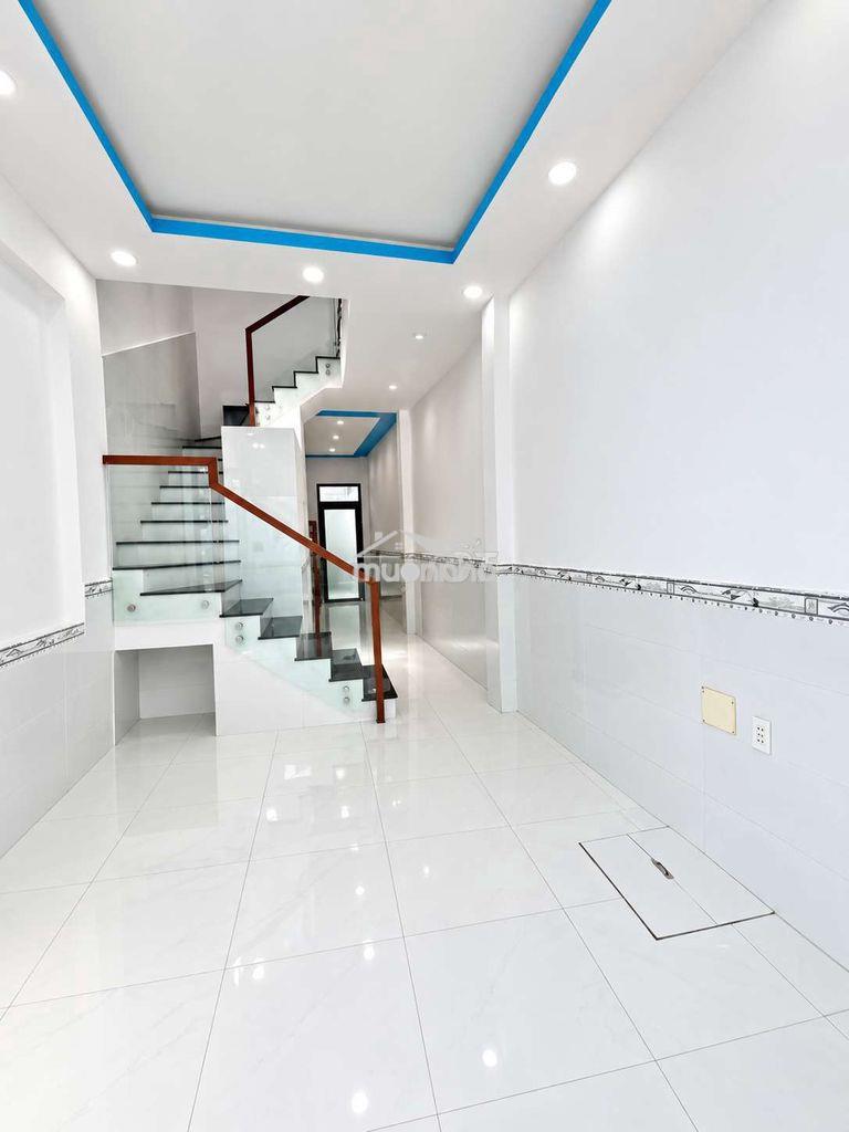 Nhỉnh 2 tỷ nhà 3 tầng bà điểm, cách mặt tiền 20m, chợ đầu mối hóc môn - Ảnh 3