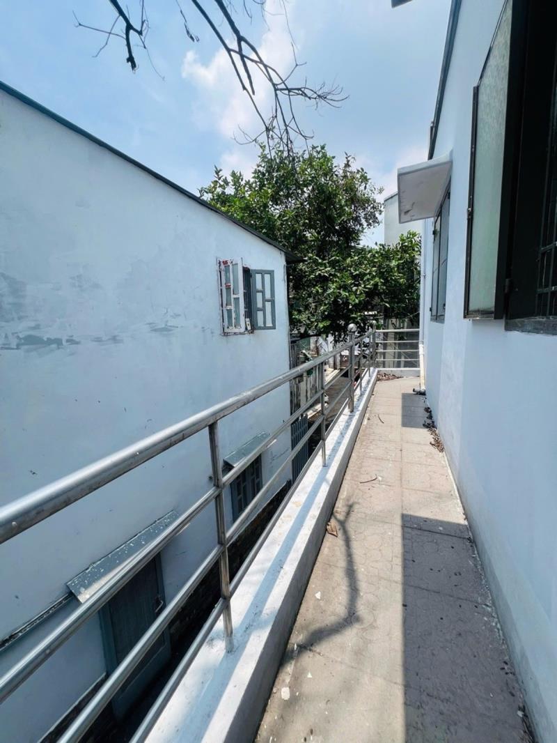 Bán nhà lô góc 2 mặt thoáng – hxh đỗ cửa – giáp bình thạnh - ở ngay - 3