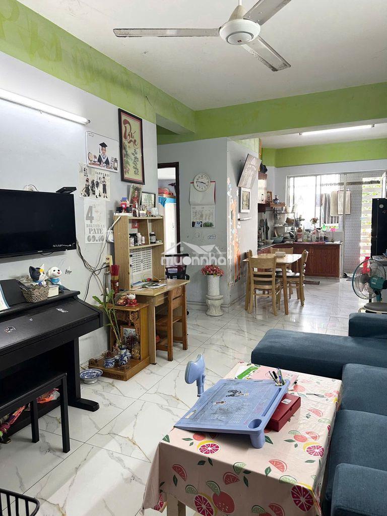 Bán căn hộ 66,8m2 tầng thấp, lô a1, chung cư bông sao, p.5, q.8