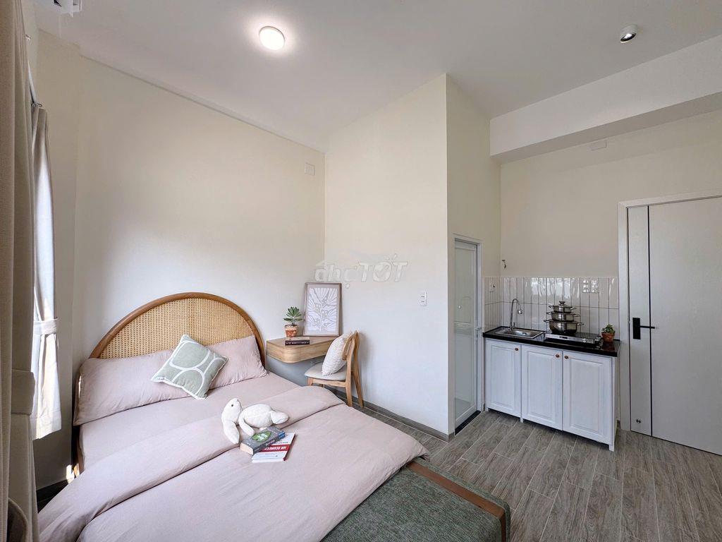 Studio mới xây có thang máy, full nt ngay vhu, ueh, parcmall quận 8 - 3