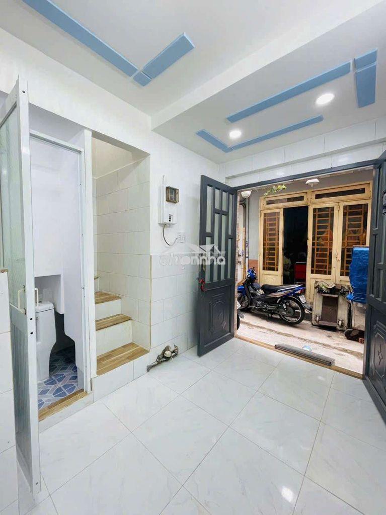 Trần hưng đạo, 1 trệt, 1lầu, sổ hồng riêng,  chỉ hơn 1 tỏi - Ảnh 3