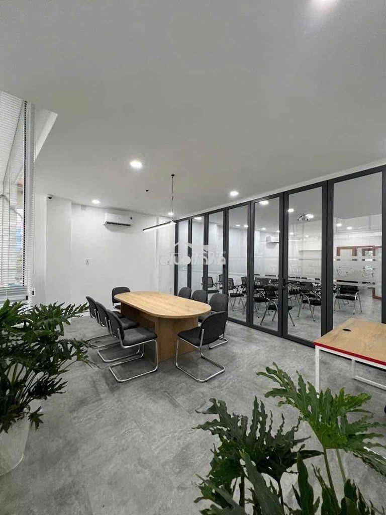 Toà nhà mới cho thuê giá tốt nằm trên trục đường trung tâm quận gò vấp - Ảnh 4