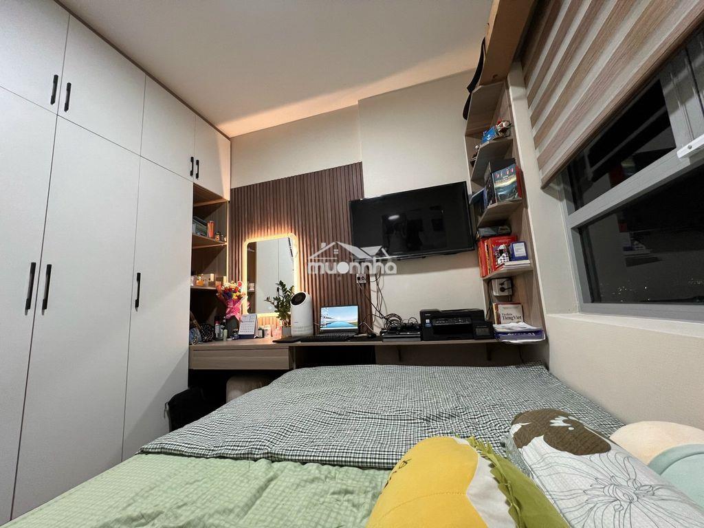 Bán luxgarden quận 7 - 2pn 68m - view về landmark - sổ hồng sẵn - 4