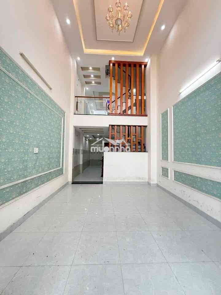 Cho thuê nhà mới đẹp dt 200m2 1trệt 1lửng 2lầu 4pn 4wc hẻm xe tải