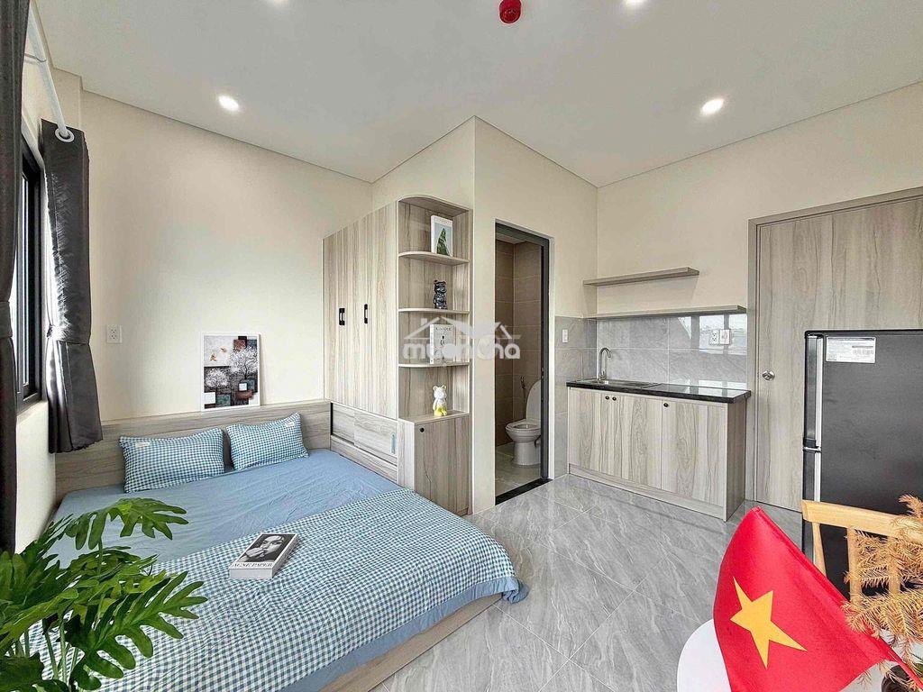 Ngay ngã 5 chuồng chó - giữ phòng đến tháng 10 - 2