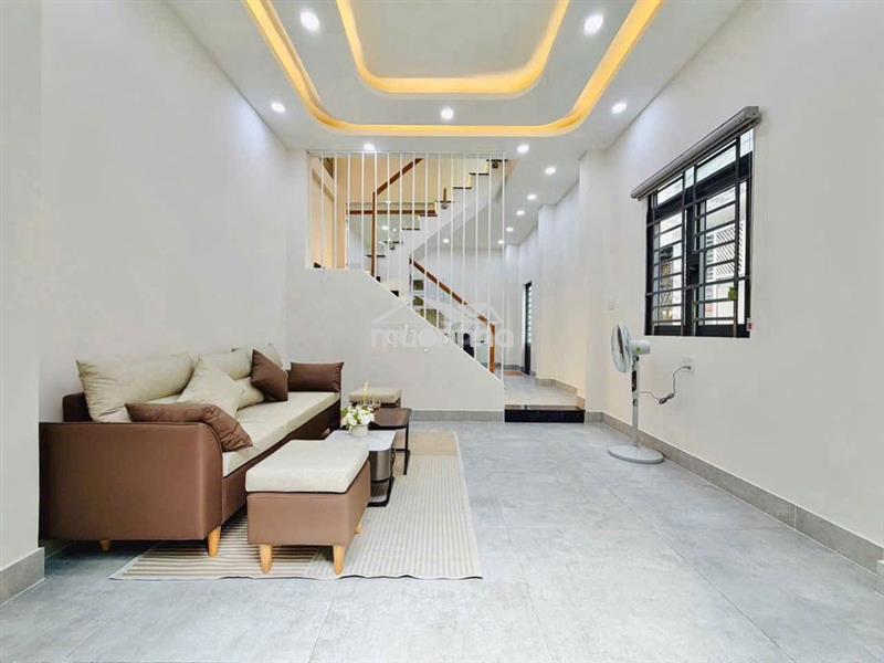 Nhà gần ngã tư ga q12 1 lầu 2pn hẻm xe hơi