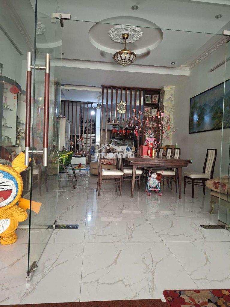 Bán nhà 3 tầng q2- hxh thông nguyễn tuyển - 118 m2 - giá: nhỉnh 12 tỷ.