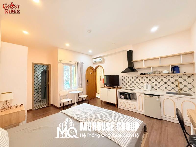 Cho thuê studio 35m2 có thang máy ngay cầu phố đi bộ bùi viện - công viên 23/9 - cầu ông lãnh