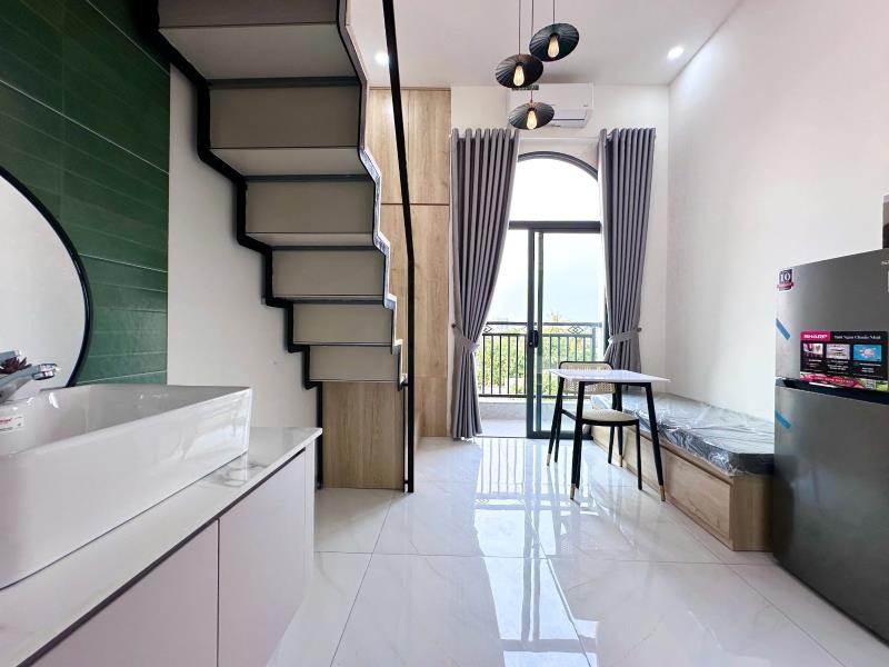 Cho thuê duplex ban công có cửa sổ quận 7, full nội thất, diện tích rộng, ở 3 4 người, gần ufm tdtu rmit, thuận tiện quận 1 quận 4 - Ảnh 2