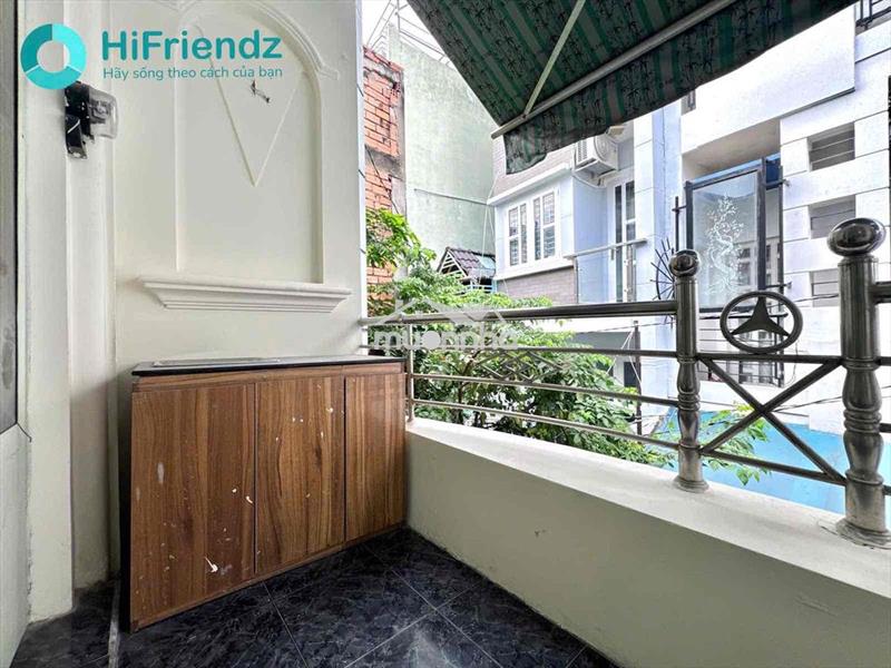 Khai trương studio bancol, cửa sổ trời ngay stu,sgu
