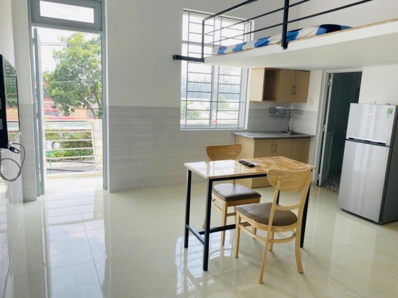 Duplex ban công ở 3-4 người gần nhà ga t3 tân sơn nhất tân bình - go trường chinh - khu công nghiệp tân bình