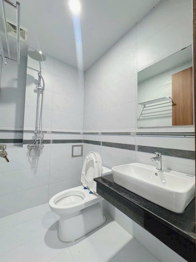 Phòng full nội thất ban công thích quảng đức siêu thoáng tiện nghi giá cực dễ chịu - Ảnh 4