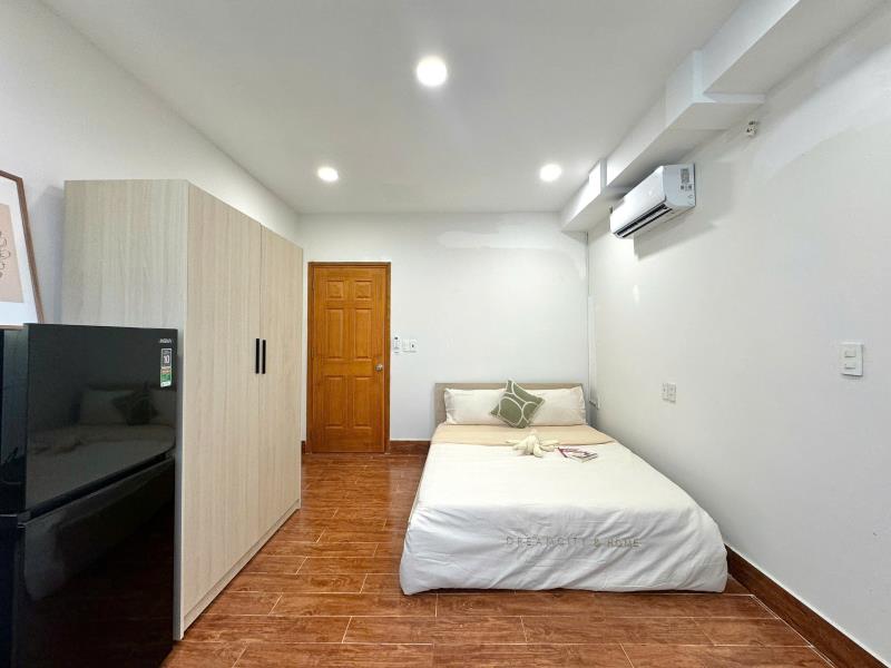 Phòng mới đầy đủ tiện nghi, cửa sổ thoáng mát gần ngay bx quận 8 - Ảnh 2