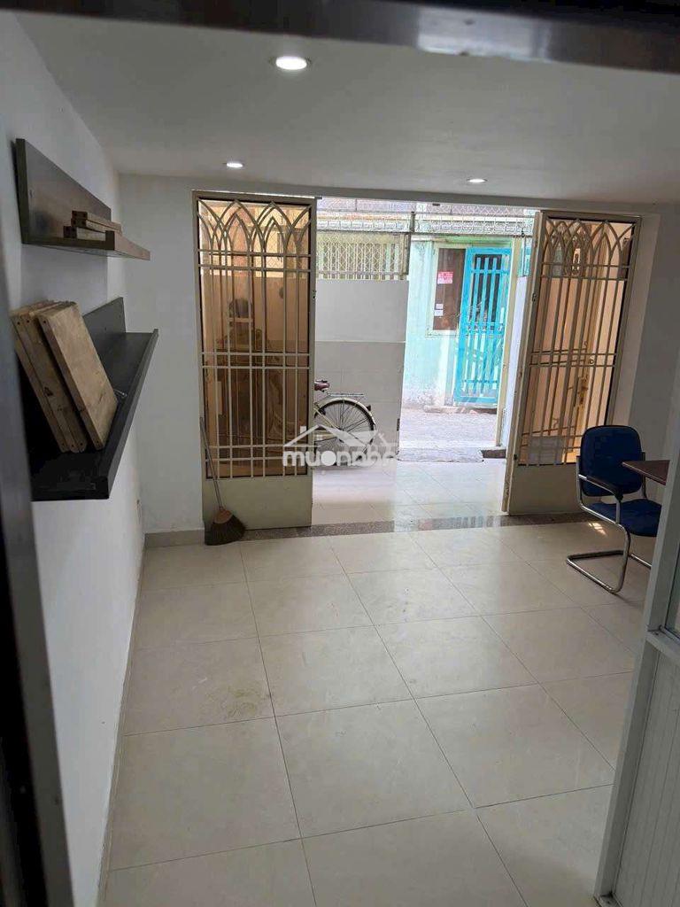 Cho thuê nhà 3pn 4wc ngay chân cầu bình triệu, giá chỉ 10 triệu 
