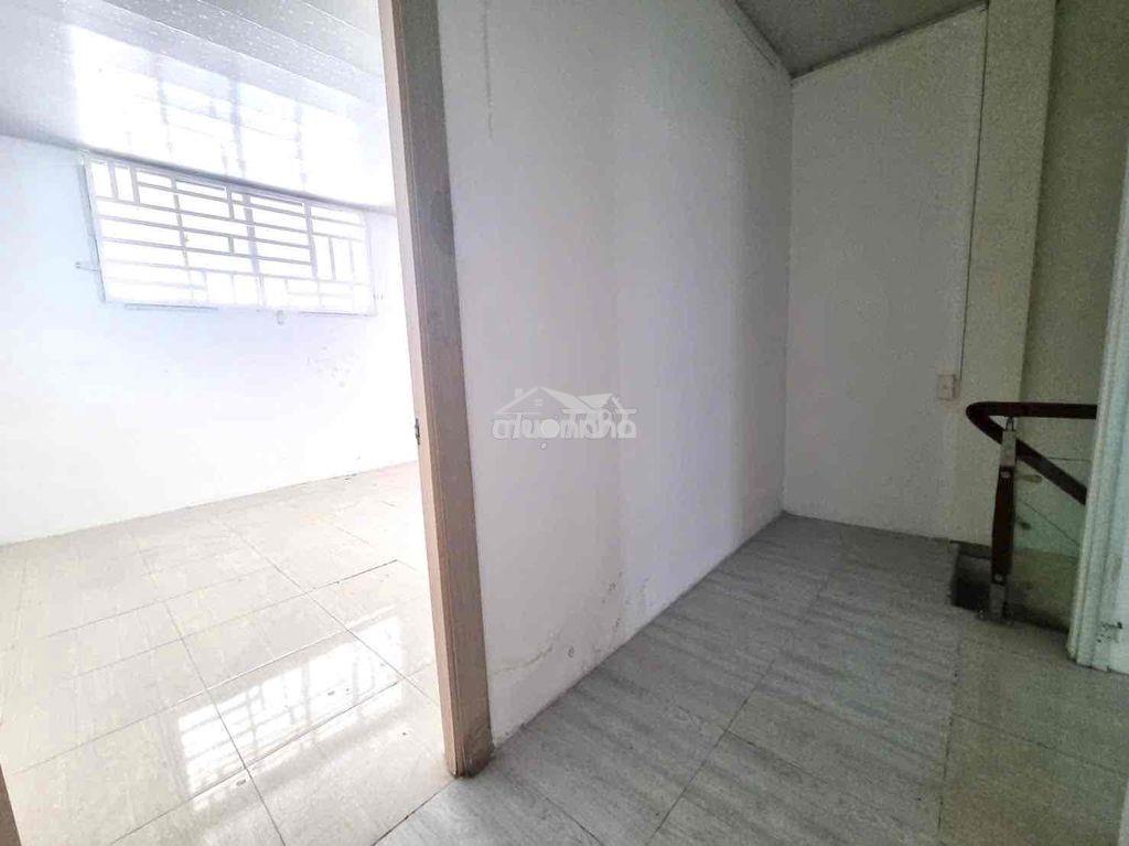 Chính chủ cho thuê nhà nguyên căn mt đường 3 tháng 2 - Ảnh 4