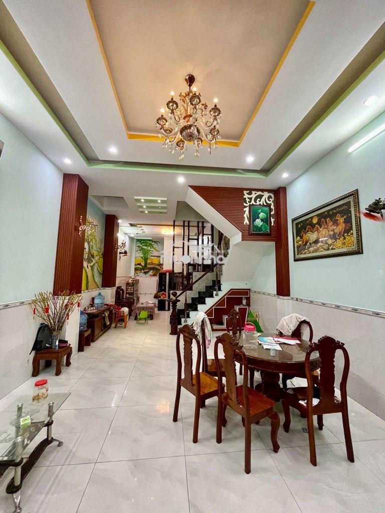 Nhà đẹp công viên  lãnh binh thăng, q11. 192m2- 4 tầng