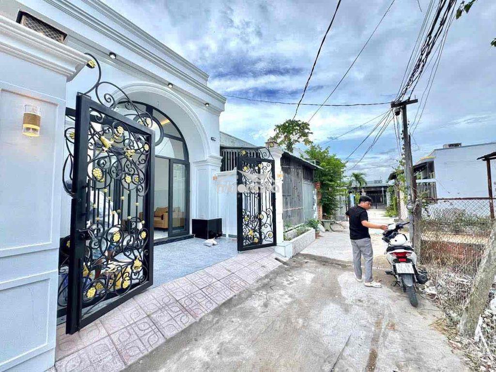 Nhà mới mái hộp 5 x 16m ngay ngã ba mỹ lộc - sổ hồng hoàn công giá rẻ - Ảnh 2