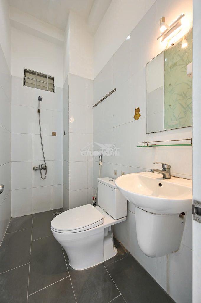 Cho thuê nhà mặt tiền kinh doanh vừa làm văn phòng – vị trí đắc địa - Ảnh 2