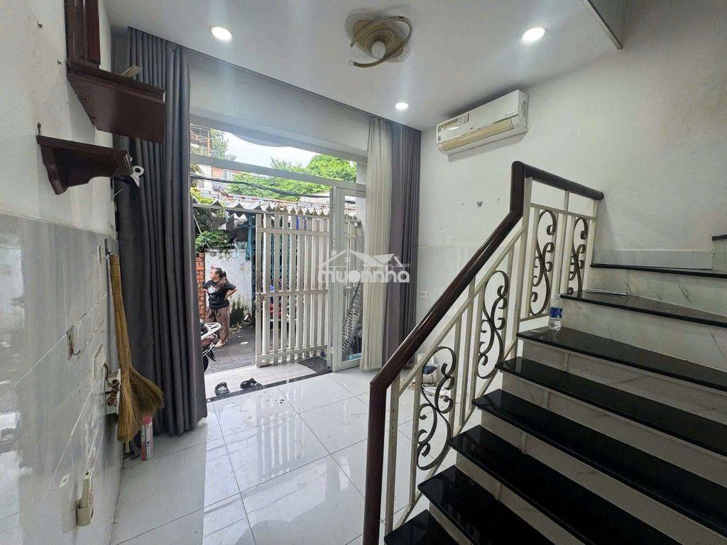Bán nhà sổ riêng 2,6 tỷ, trệt lầu, hẻm xe hơi - Ảnh 2