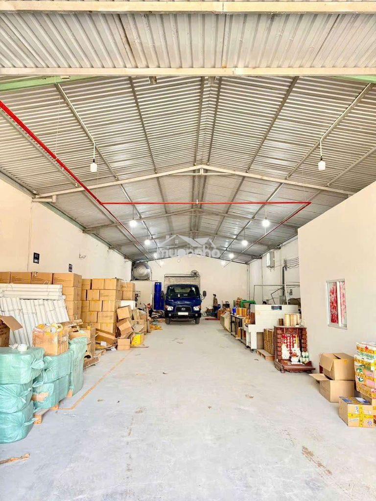 Kho 30 triệu 300m2_ đường cont sẵn pccc