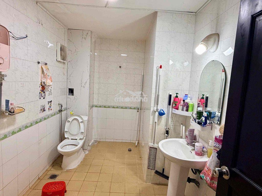 Pass phòng ban công đầy đủ tiện nghi ngay trần hưng đạo quận.5 - Ảnh 4