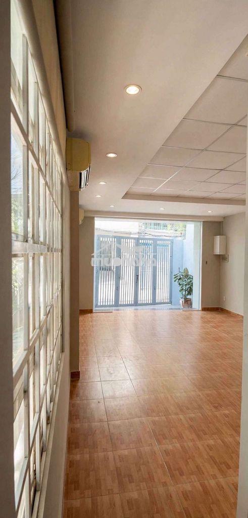 Nhà xô viết nghệ tĩnh 2 chiều, 4.5x12 , trệt+lầu,13 triệu