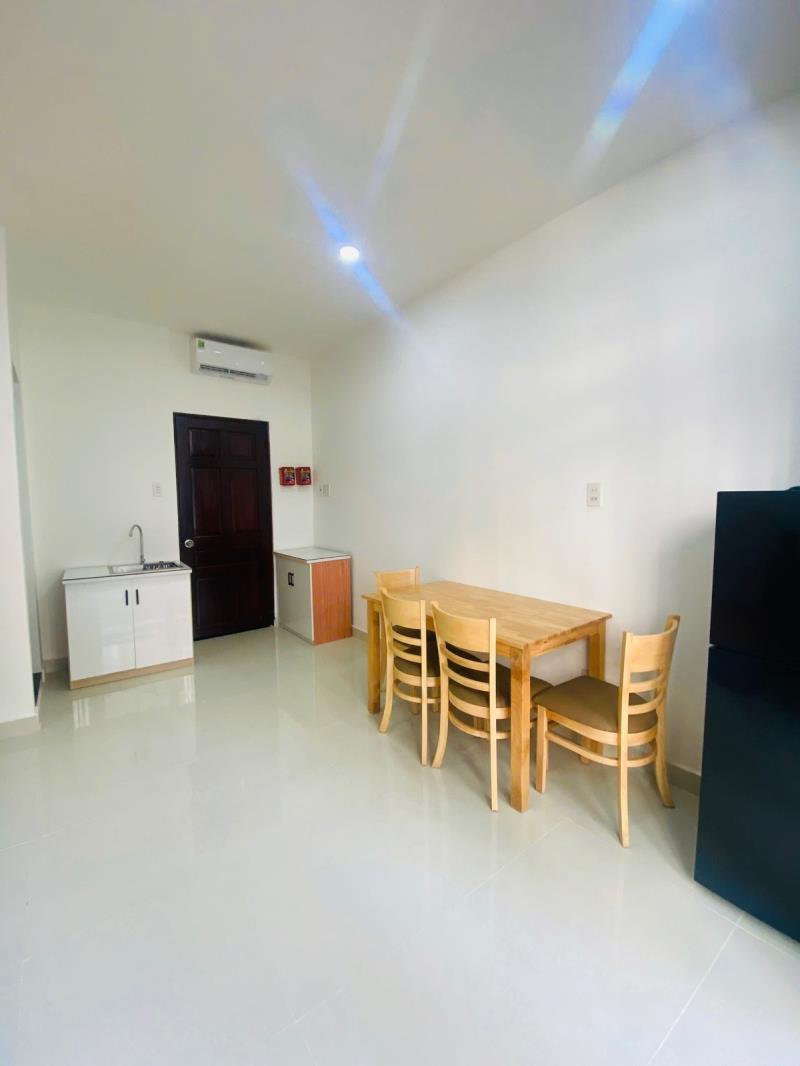 Thuê ngay căn hộ ban công đón nắng 35m2 full nội thất máy giặt riêng mới 100% ngay nguyễn thượng hiền gần khu  phan xích long giáp quận 1,3  - Ảnh 3