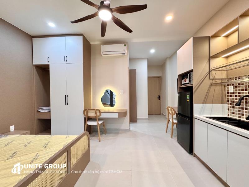 Cho thuê căn hộ ban công siêu thoáng quận tân bình gần vòng xoay lăng cha cả, ngã tư bảy hiền, bệnh viện thống nhất
