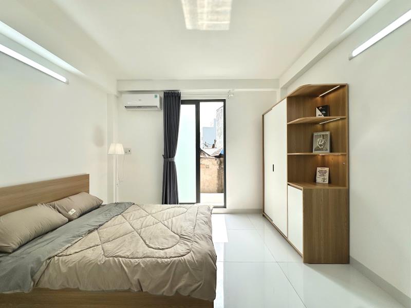 Studio - xvnt, bt - có máy giặt riêng, ban công - gần nguyễn gia trí, các trường đh lân cận