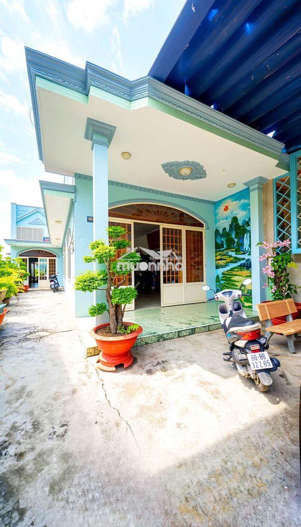 300m2 bán rẻ nhà tân hòa, sổ thổ cư 💯 đường oto, sân oto, gần nhà thờ