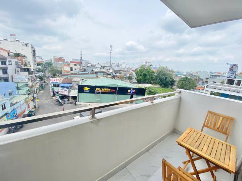 Căn hộ 2 phòng ngủ ban công , thang máy, nt như hình - ngã tư lê quang định_chợ bà chiểu - Ảnh 3