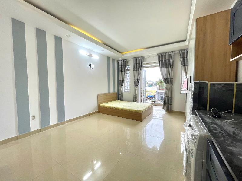 Thuê ngay căn hộ ban công máy giặt riêng full nội thất mới 100%  ngay đường nguyên hồng gần phan văn trị giáp quận 1,3 khu an ninh tốt - Ảnh 3
