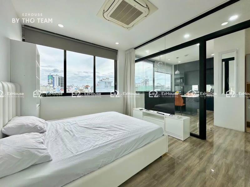 Cho thuê căn hộ 1 phòng ngủ cửa sổ kính view siêu đẹp thuận tiện đi chợ bà chiểu, hoàng hoa thám, phan đăng lưu và q1, q3, phú nhuận