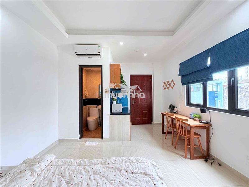 Khai trương phòng cửa sổ to mới 100% ngay bờ kè hoàng sa, trường sa