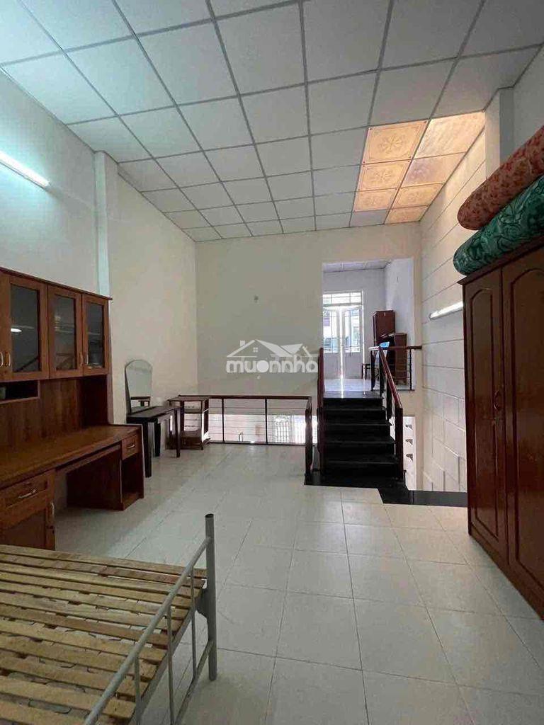 Cho thuê nhà 2 tầng 2pn/3wc mặt tiền lê đại - 4