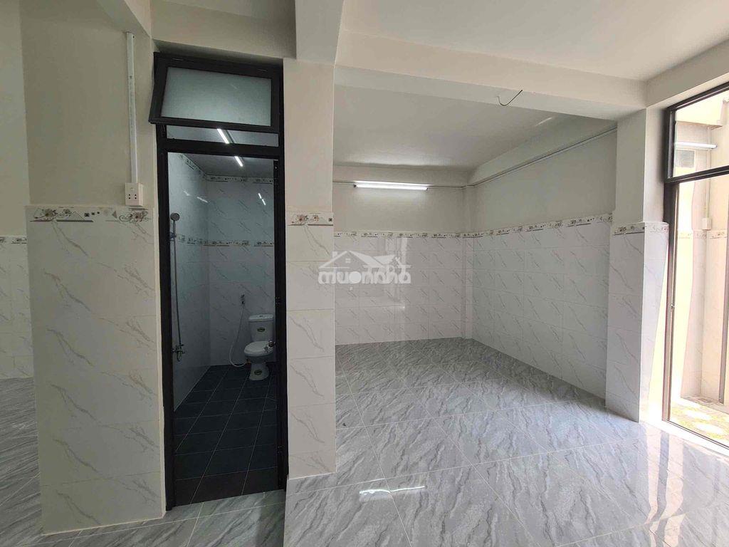 🏡Cho thuê nhà bà điểm. đường nhựa thông dt 5,5x24 có gác 2wc - Ảnh 3
