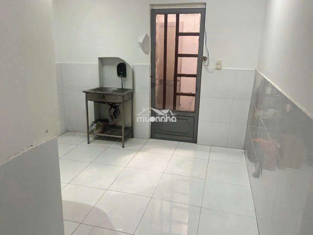 Cho thuê nhà hẻm xe tải 4,5x 14 1lửng 2pn 2wc - Ảnh 4