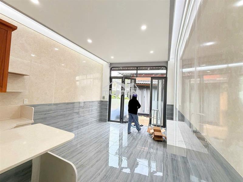 Cho thuê nhà đẹp mới xây có 2 phòng, giá chỉ 8 triệu