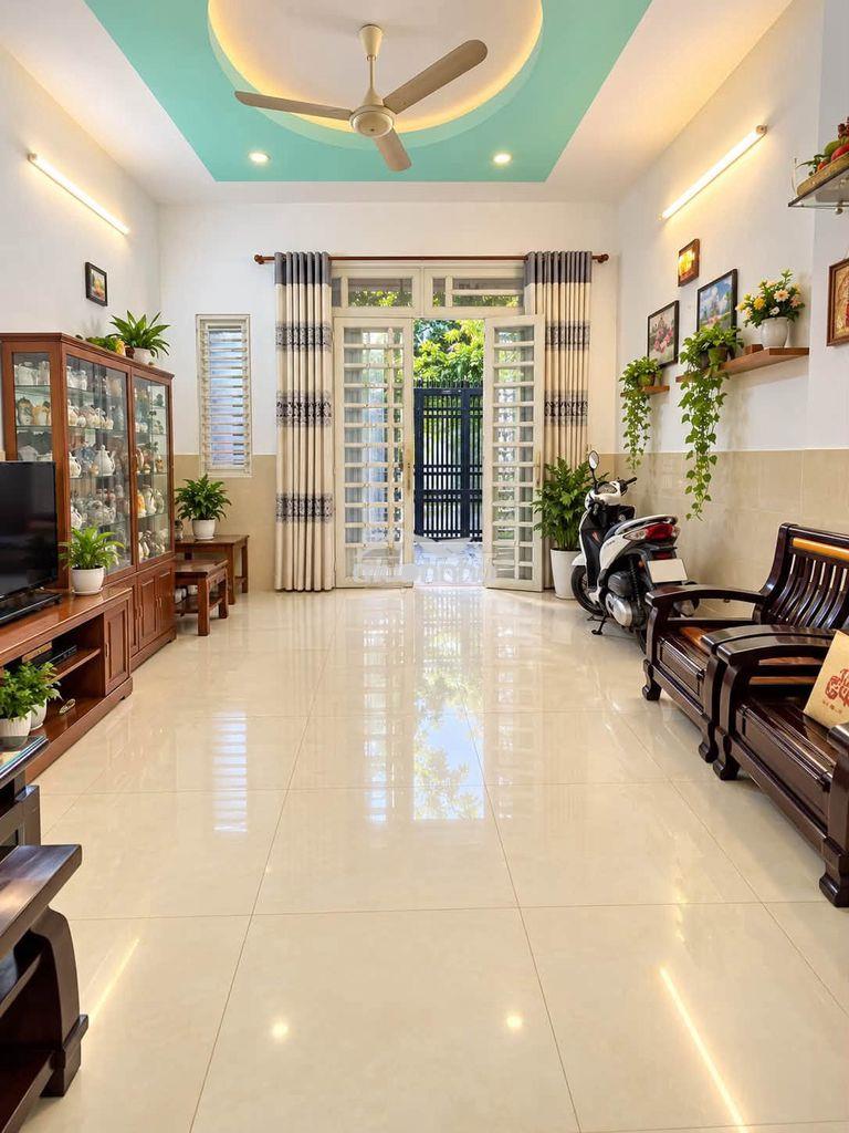 Chỉ 9.x nhà 3 tầng 90m² ngang 5 hẻm 6m thông  đối diện aeon - Ảnh 2