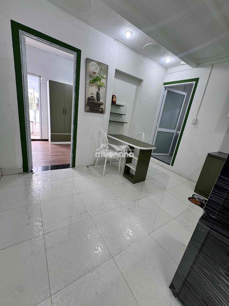 Cho thuê phòng tách bếp full nội thất tai phan huy ích