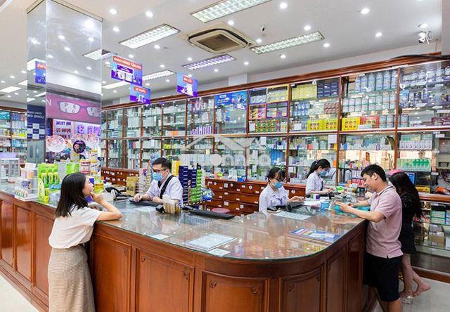 Cho thuê nhà mt đường 3/2, p10, quận 10. dt: 10x30m. trệt 3 lầu - Ảnh 4